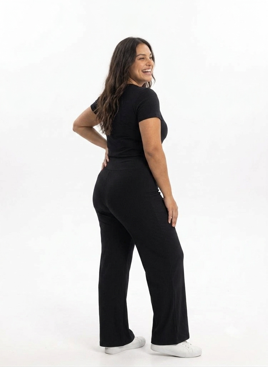 SORA Essential — Black